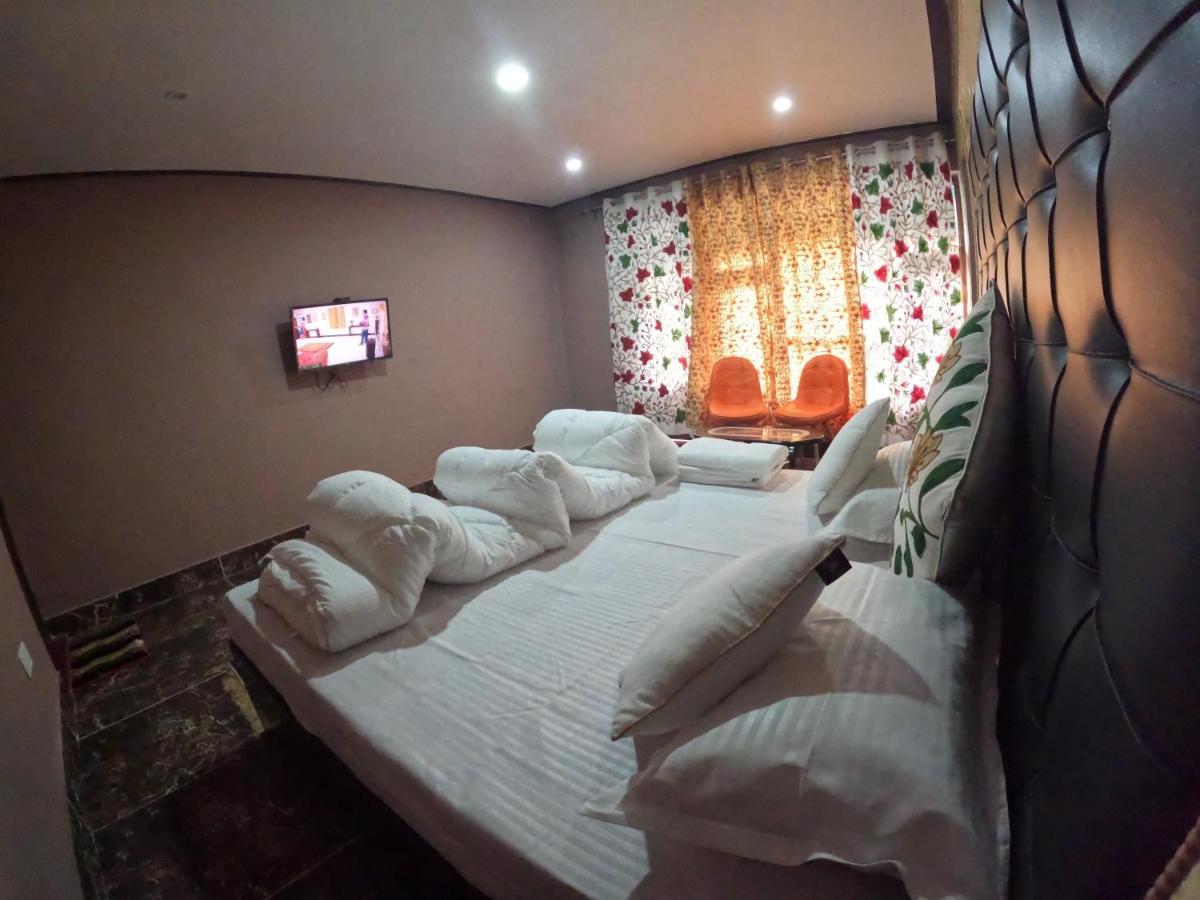 Hotel Seven Pahalgām エクステリア 写真